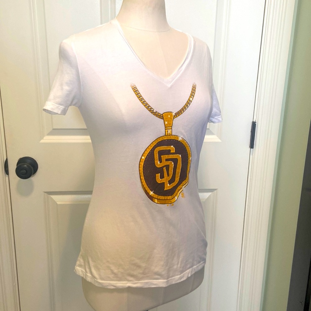 Sexy Women's San Diego Padres Fanatics Branded white Swag Chain T-Shirt size S